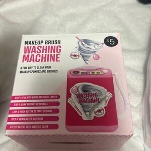 Makeup brush washing machine